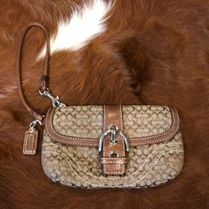 EUC Coach Brown Wristlet 7x4